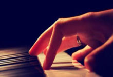 明晨CBA季后赛焦点战！巴塞罗那迎战达拉斯独行侠，爆冷或上演(pgc全球总决赛视频回放)