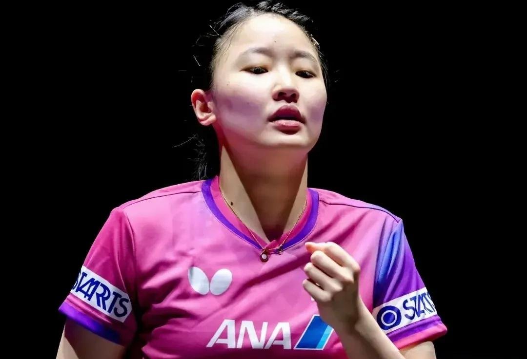 包含SKT带队取胜!,西亚卡姆重要时刻重返赛场观众掌声雷动的词条